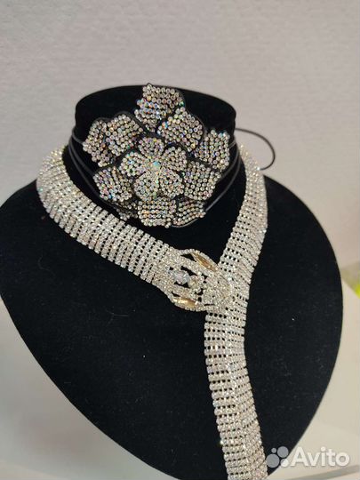 Новый чокер цветок в стразах на шнурке тренд хит