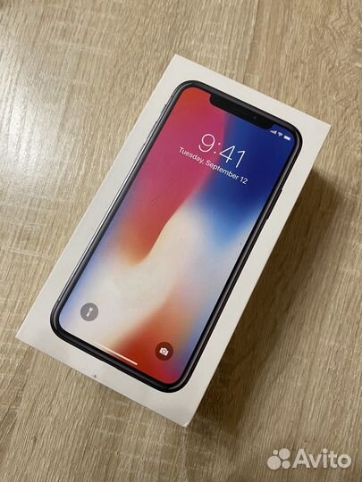 iPhone X, 64 ГБ