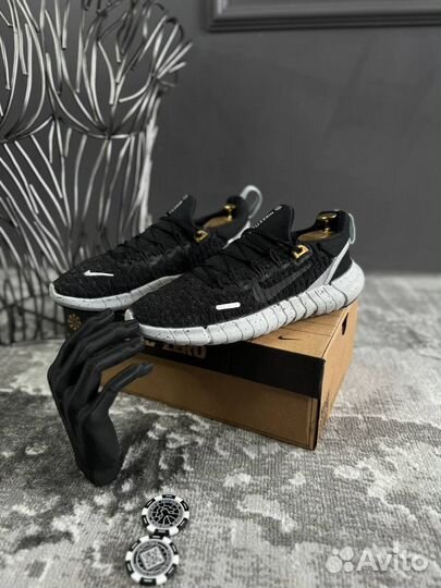 Мужские кроссовки