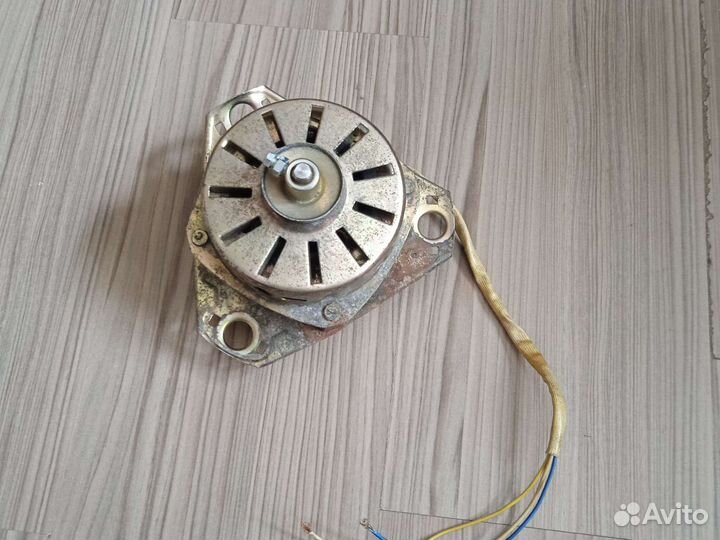 Двигатель от стиральной машины
