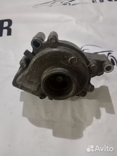 Помпа Chevrolet Captiva C140 2,4 LE5