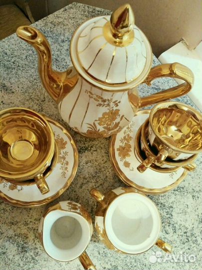 Сервиз чайный белый с золотом
