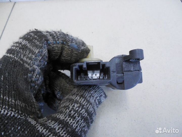 Моторчик заслонки отопителя Meriva 2003-2010