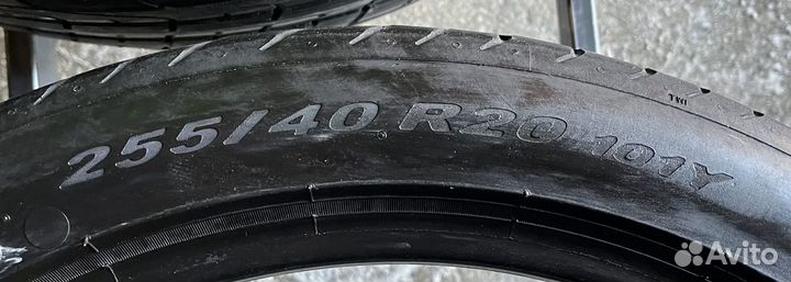 Pirelli P Zero 255/40 R20