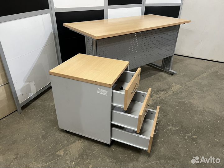 Компьютерный стол с тумбой, бу