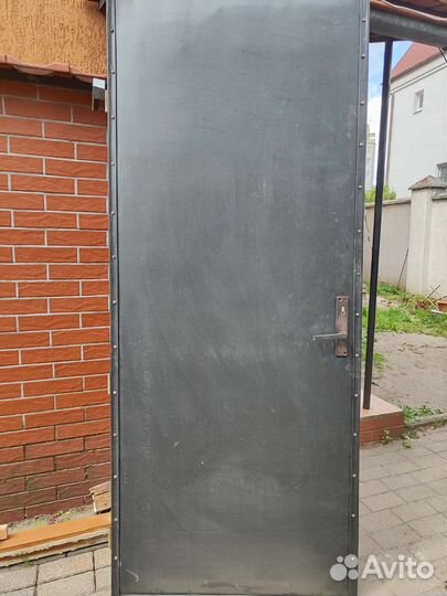 Дверь деревянная бу