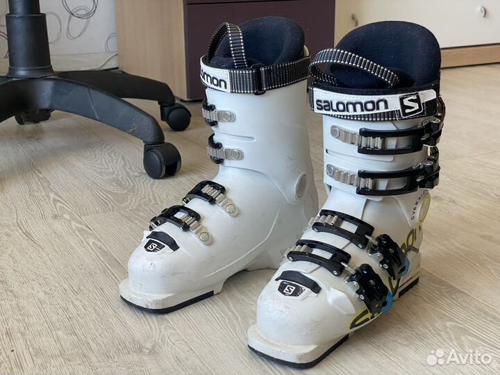 Детские горнолыжные ботинки Salamon 23 размер