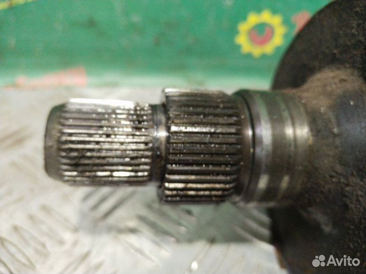 Привод правый Volvo S60 седан 2.8 2000