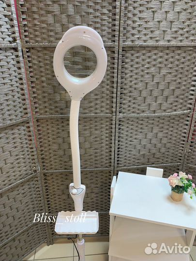 Лампа лупа напольная с большой линзой 12 см