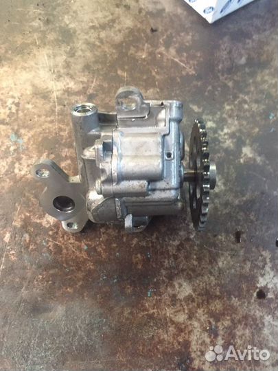 Масленный насос Ford Tranzit 2.2