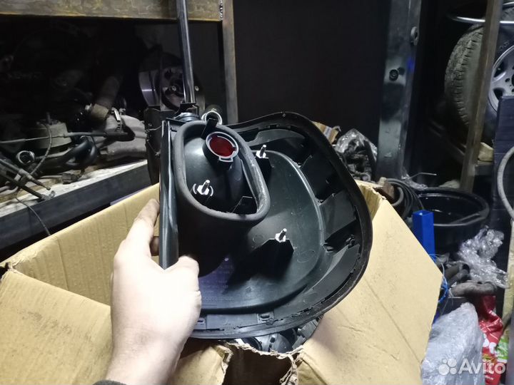 Фонарь задний левый с Terrano 2 2003 г