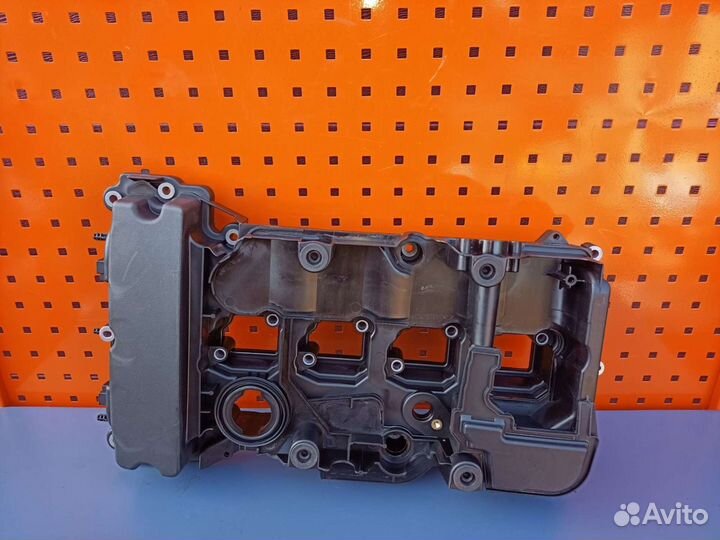 Клапанная крышка Mercedes Benz a271