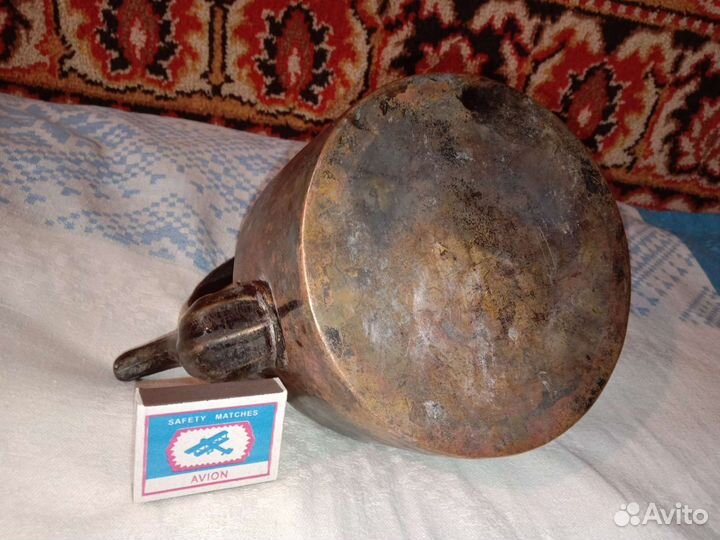 Старинный чайник из меди