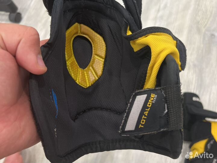 Налокотники хоккейные sr