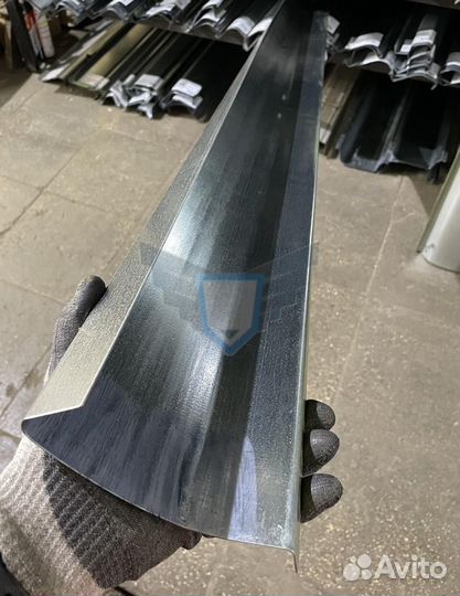 Порог левый Toyota Yaris, Toyota Vitz (Platz) 1999