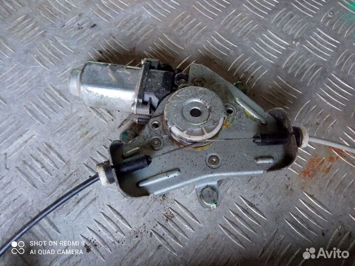 Стеклоподъёмник передний правый Hyundai Solaris 1