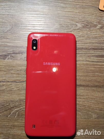 Samsung Galaxy A10, 2/32 ГБ