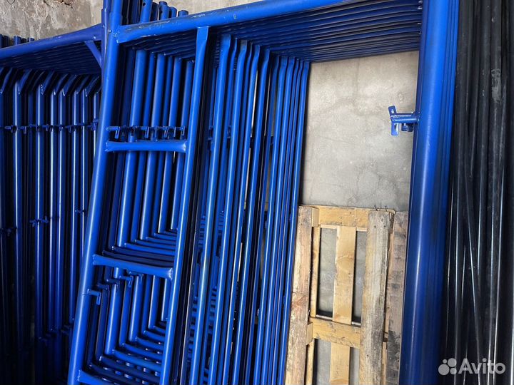 Рама с лестницей