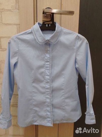 Школьные блузки р. 128 б/у