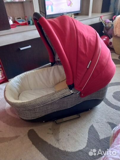 Прогулочная коляска 2 в 1