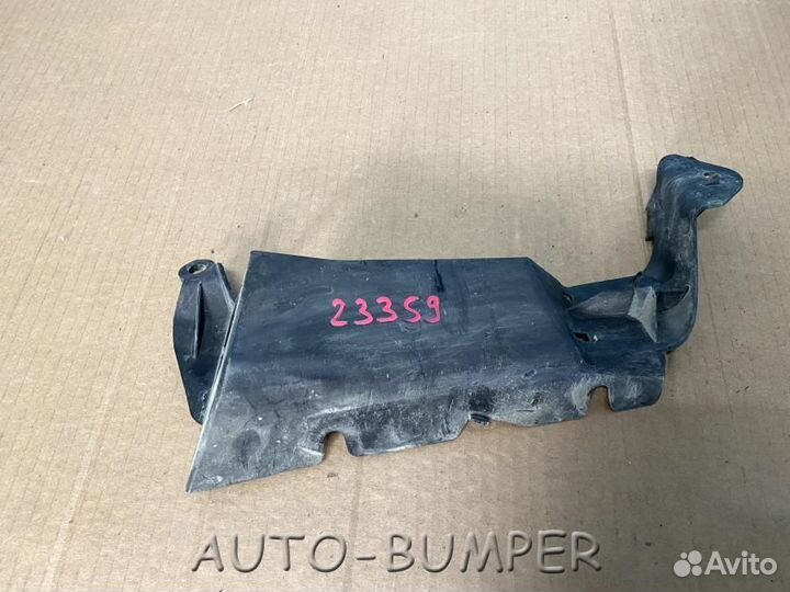 Porsche Cayenne 2003- Кронштейн омывателя фар прав