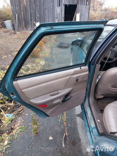 Обшивка двери Mercuri Sable 2 Ford Taurus 2