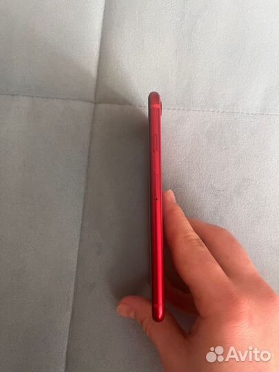 iPhone 8, 64 ГБ