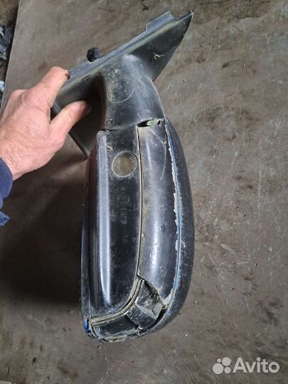 Зеркало левое на Volkswagen Touareg