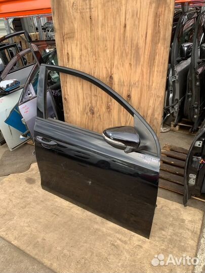 Дверь правая передняя Фольксваген Golf 6 дефект