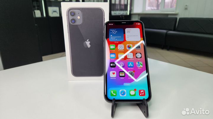 iPhone 11, 64 ГБ