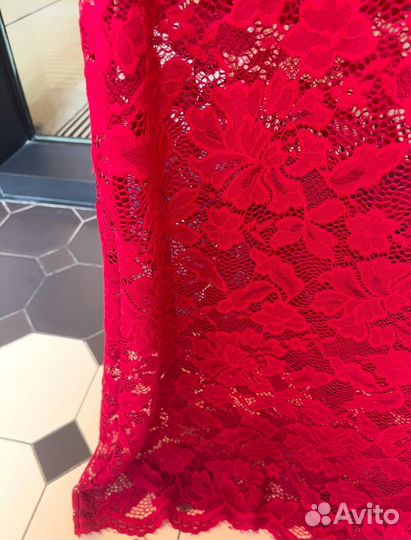 Юбка красная кружевная