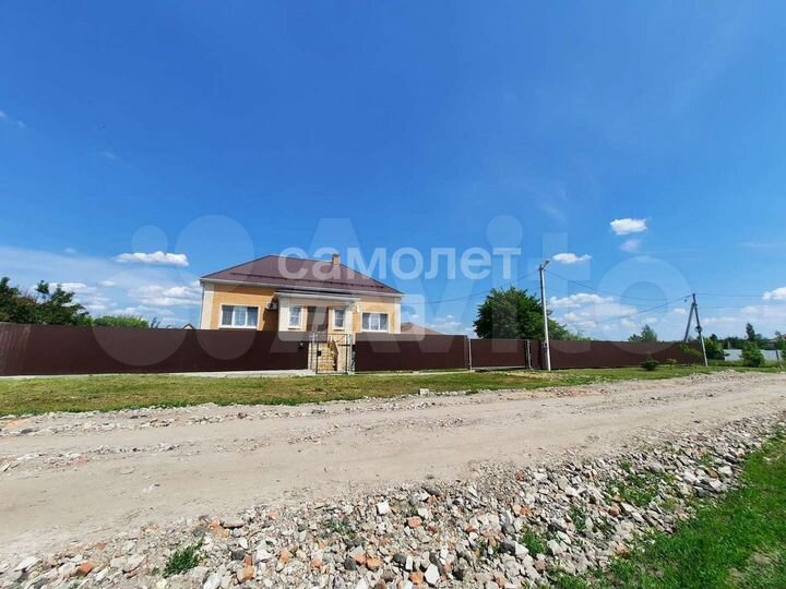 Дом 226 м² на участке 15 сот.