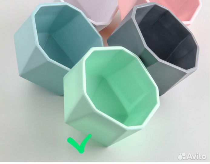 Подсвечники и кашпо новые