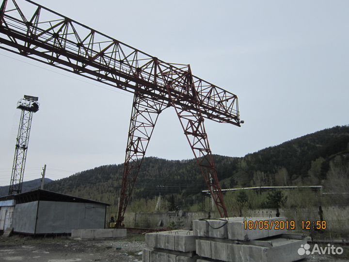 Кран козловой ккс 10 c подкрановыми путями