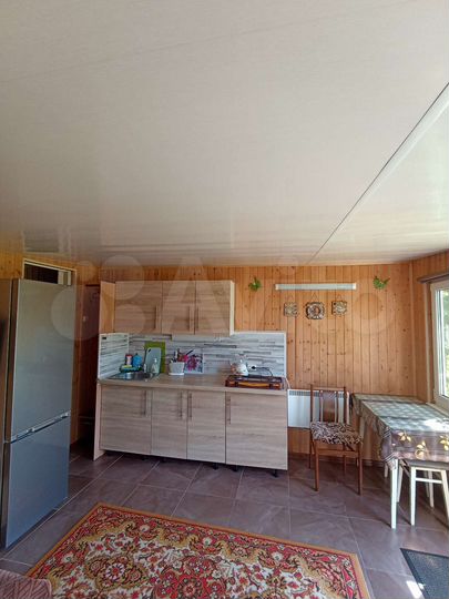 Дом 25 м² на участке 20 сот.