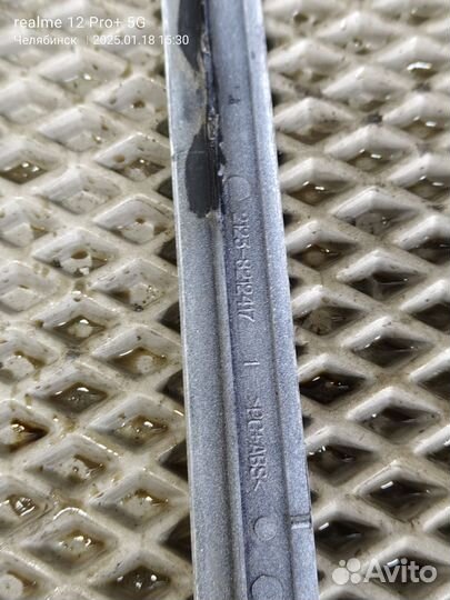 Молдинг крыши Chevrolet Niva Bertone 2012год б.у