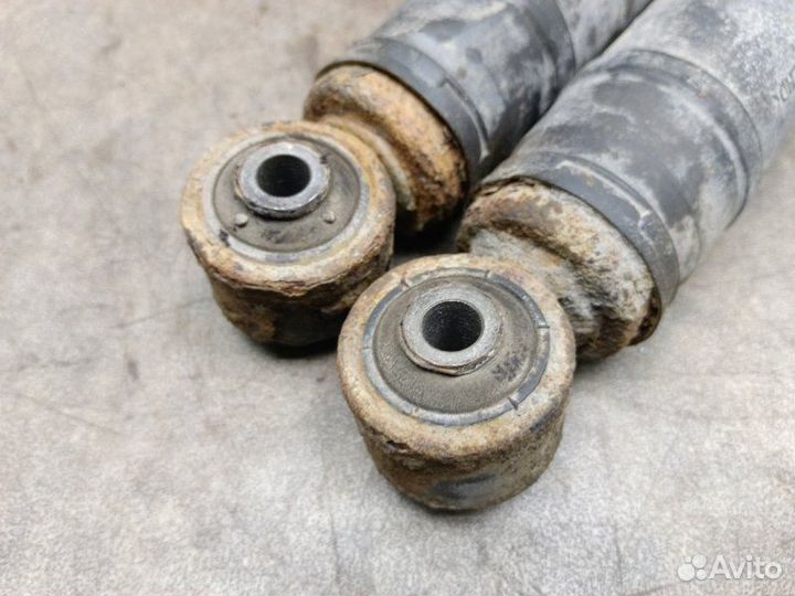 Амортизатор задний Opel Astra H (3D) 1.6 Z16XER