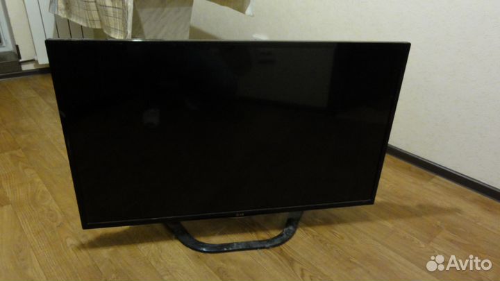 LG 42LN570V Full HD ЖК-телевизор на запчасти