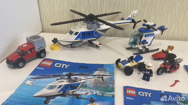 Lego City Погоня на вертолете 60243 и 60275