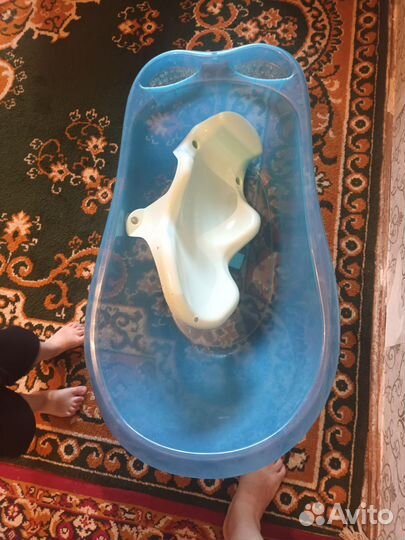 Ванночка для купания с горкой