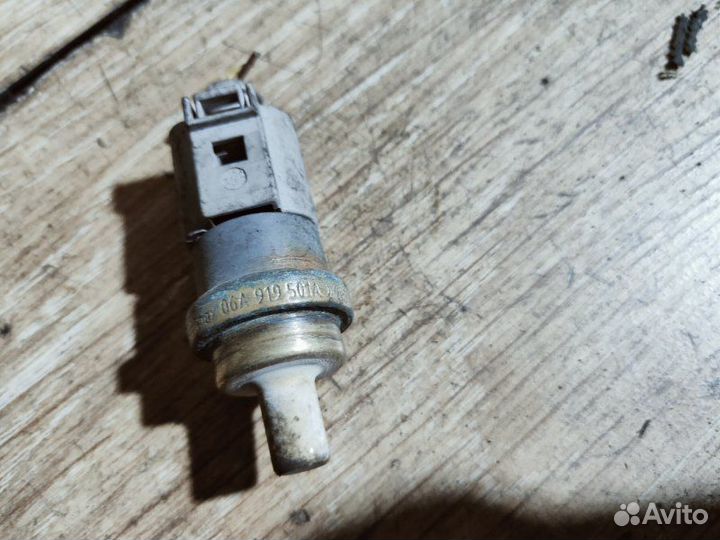 Датчик температуры охлаждающей жидкости Volkswagen