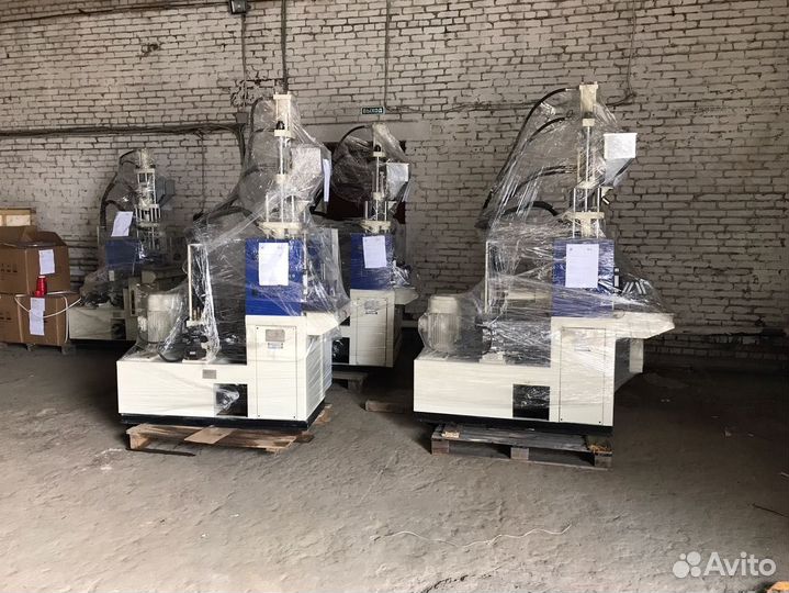 Вертикальный термопластавтомат ARK-plast TA-300S