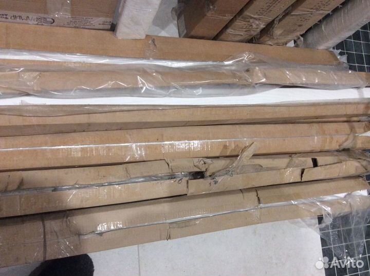 Двери межкомнатные с коробкой новые