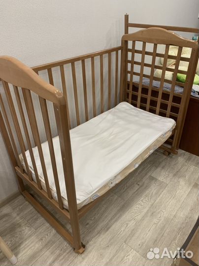 Детская кроватка