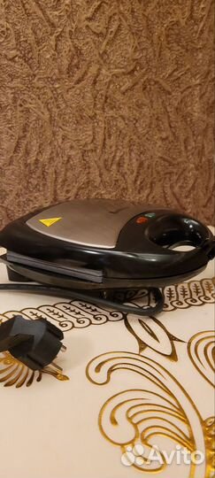 Вафельница василиса 5400