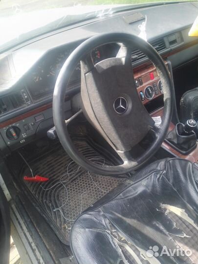 Mercedes-Benz W124 2.0 МТ, 1990, 400 000 км