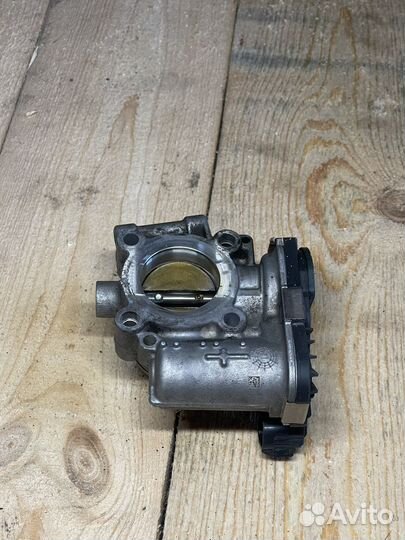 Дроссельная заслонка Opel Astra j 1.4 Turbo