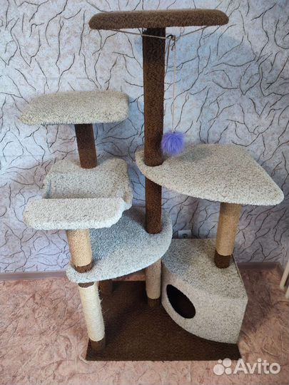 Домик для кошки с когтеточкой