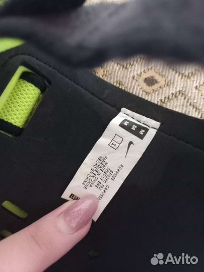 Щитки футбольные nike M