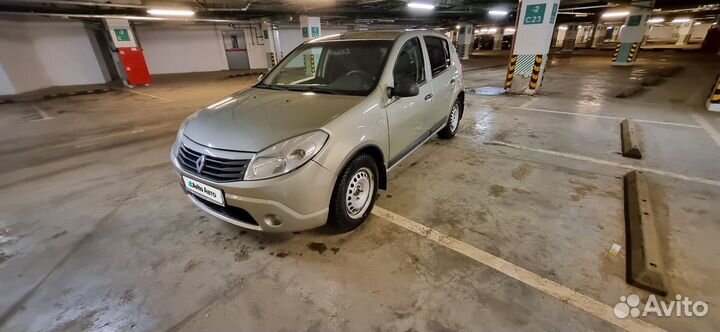 Renault Sandero 1.6 AT, 2011, 147 000 км